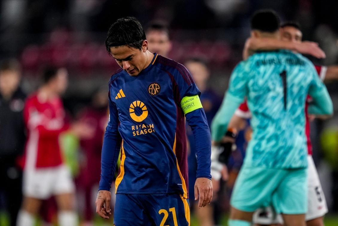 开云足球直播-热刺主场大胜，英超积分榜上登顶，穆里尼奥重振球队雄心的简单介绍