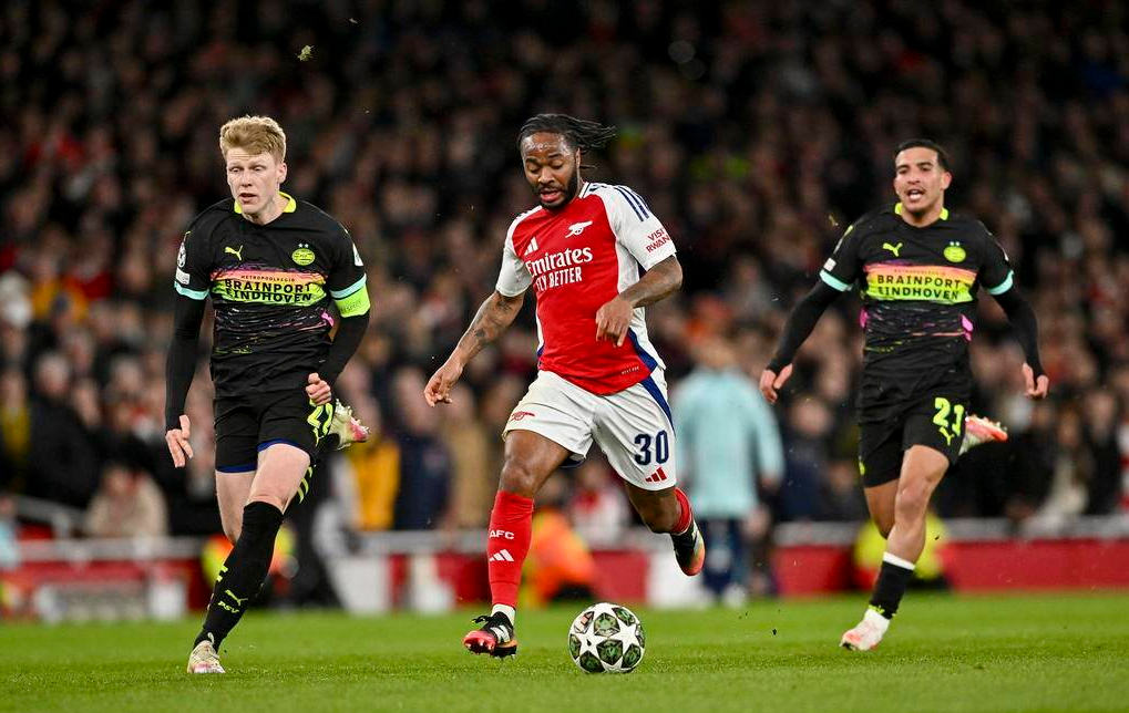 阿森纳勇夺夺冠,英伦球队展现实力 阿森纳勇夺夺冠,英伦球队展现实力