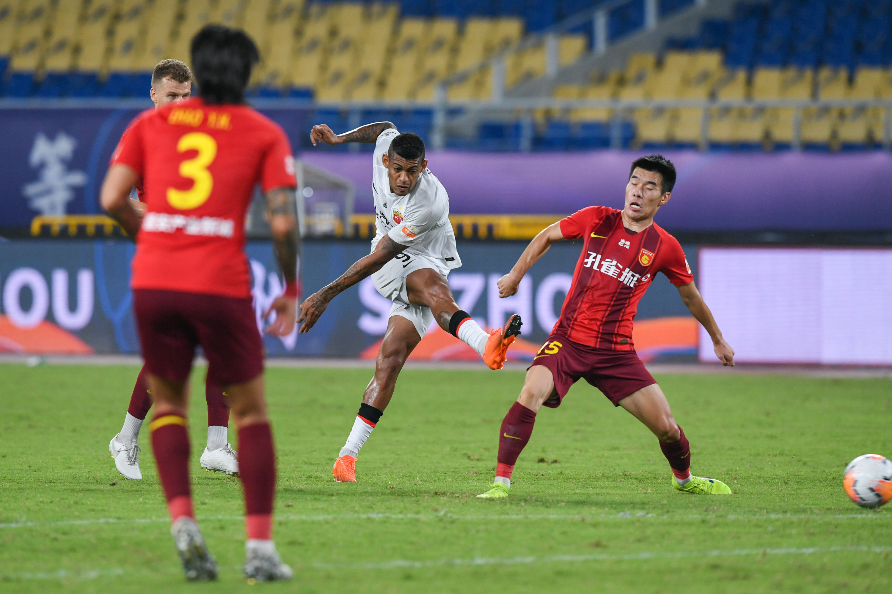 开云平台-包含河北华夏上海上港激战纪实，华夏占优势的词条