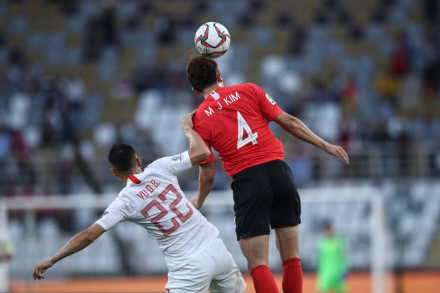 韩国队碾压印度队，郑思维惊艳四座