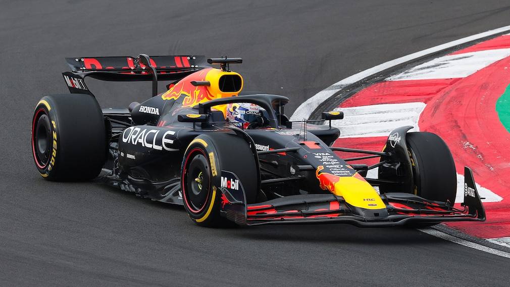 开云体育下载-包含红牛车队碾压法拉利，维斯塔潘高光表现的词条