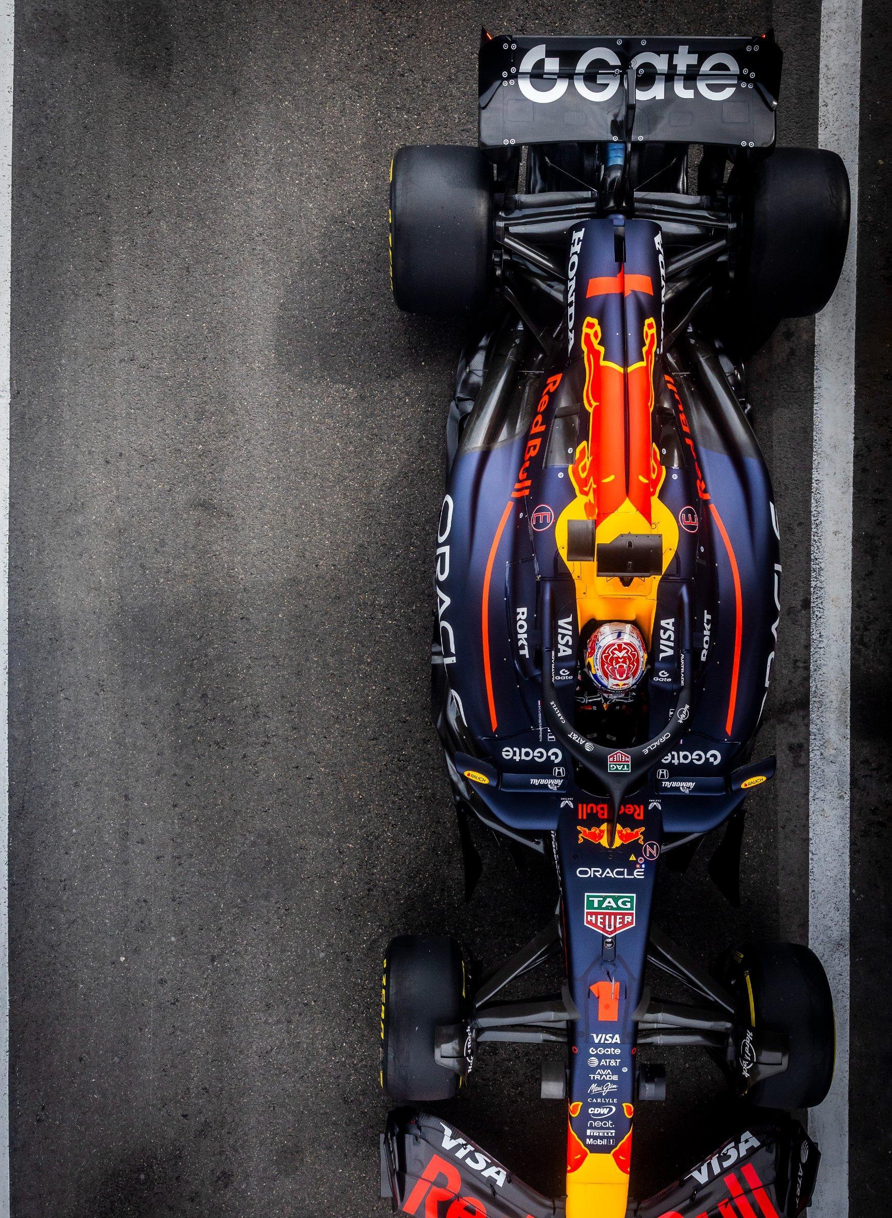 红牛二队力克梅赛德斯，维斯塔潘点燃赛场的简单介绍