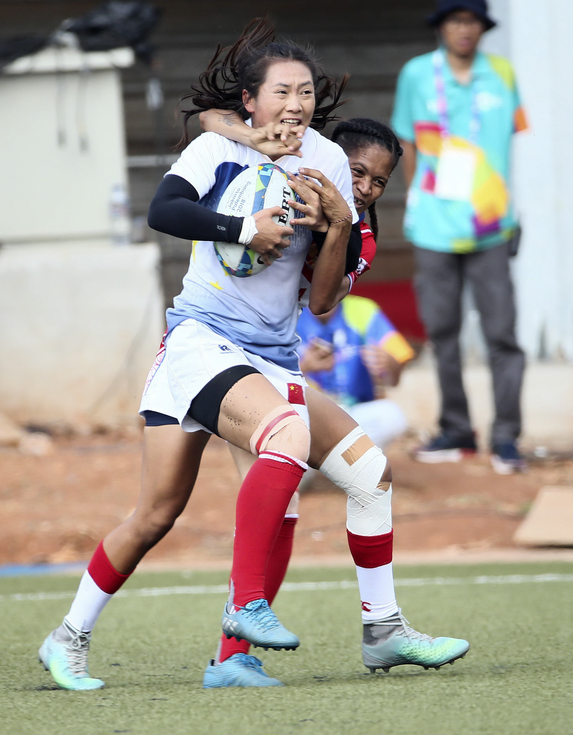 包含中国队完胜印度队，黄鸭组合高光表现的词条