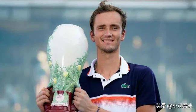 包含拉沃尔杯力克美网，梅德韦杰夫刷新纪录的词条