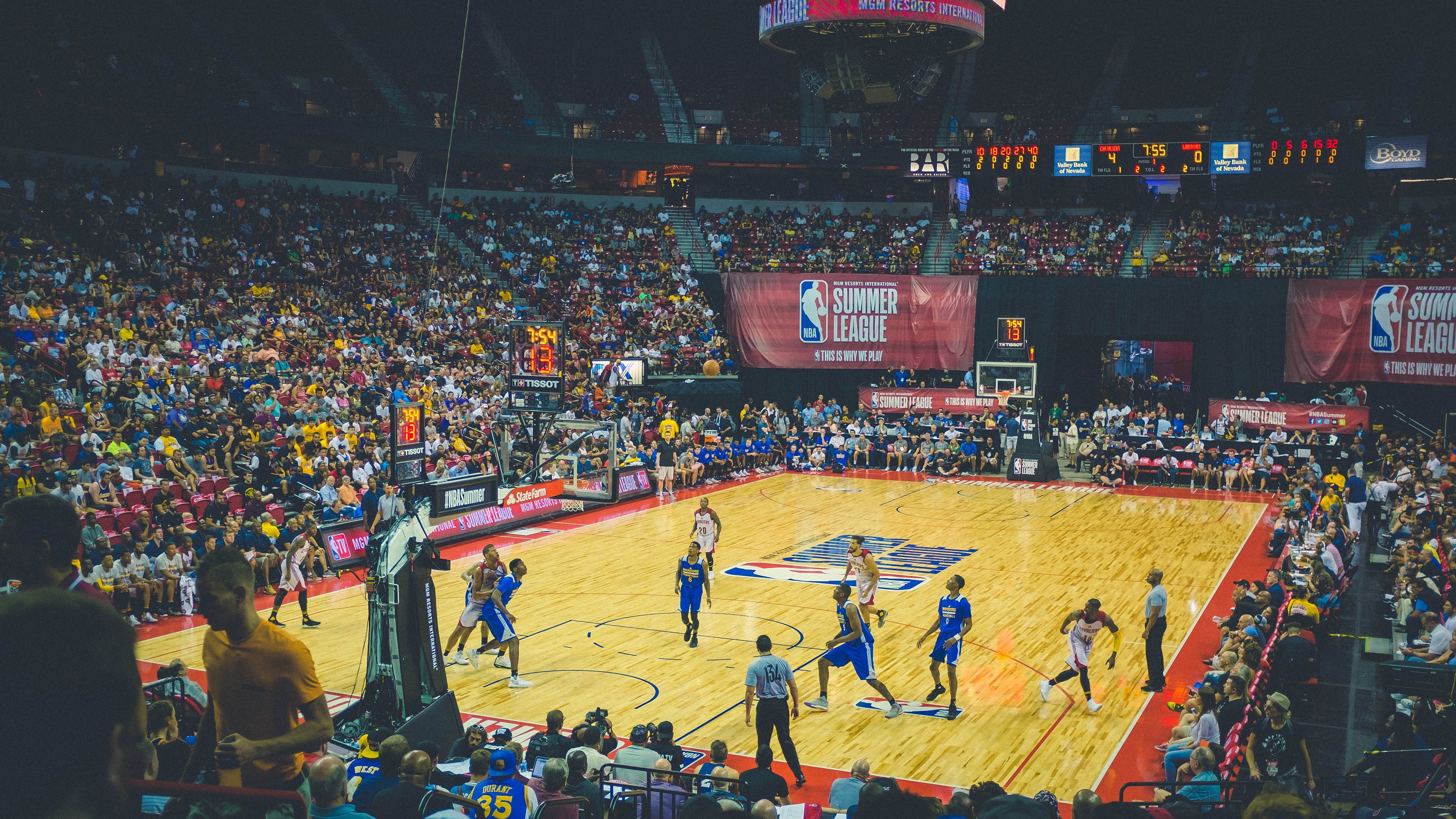 开云体育官方网站-孟菲斯之盾与利刃，莫兰特制胜一击，灰熊铁血防守窒息尼克斯