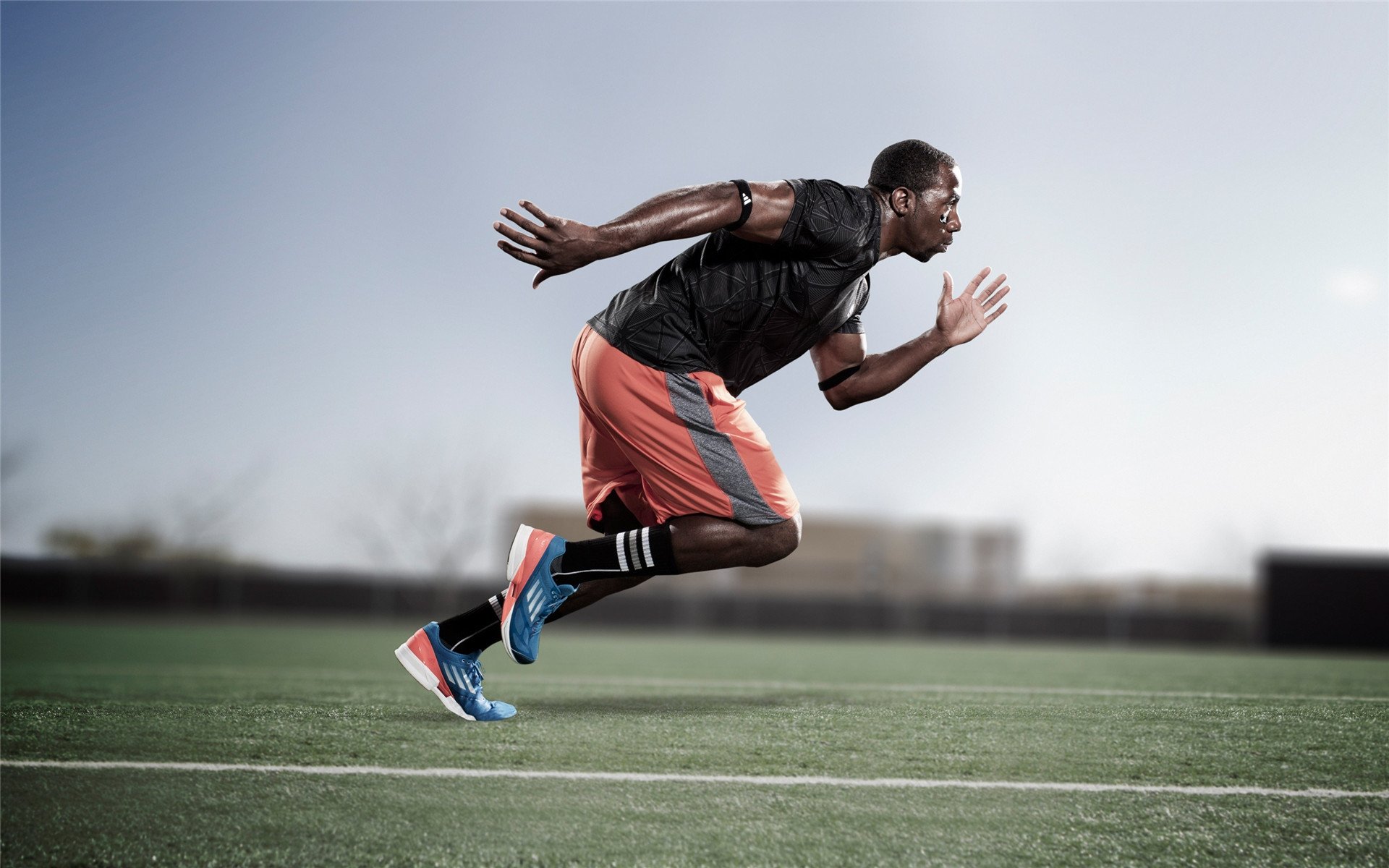 伊比利亚雄鹰亚平宁展翅，C罗领袖光芒照亮葡萄牙鏖战那不勒斯之路